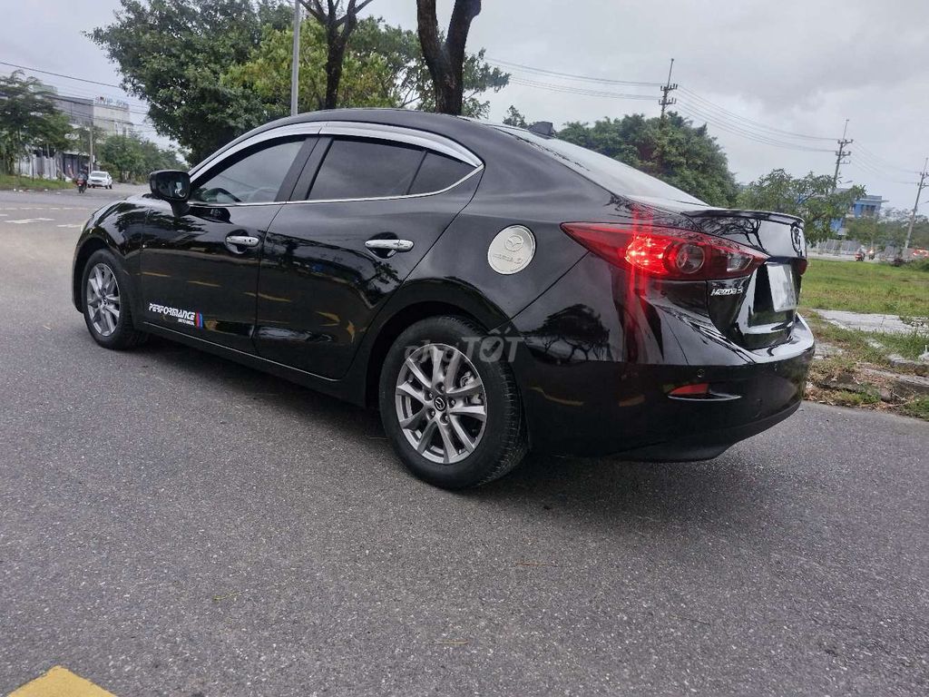 Mazda 3 2016 Đen 120.000 km. Mua bán Ô tô tại Quận Cẩm Lệ Đà Nẵng được đăng bởi Phước An hình 1