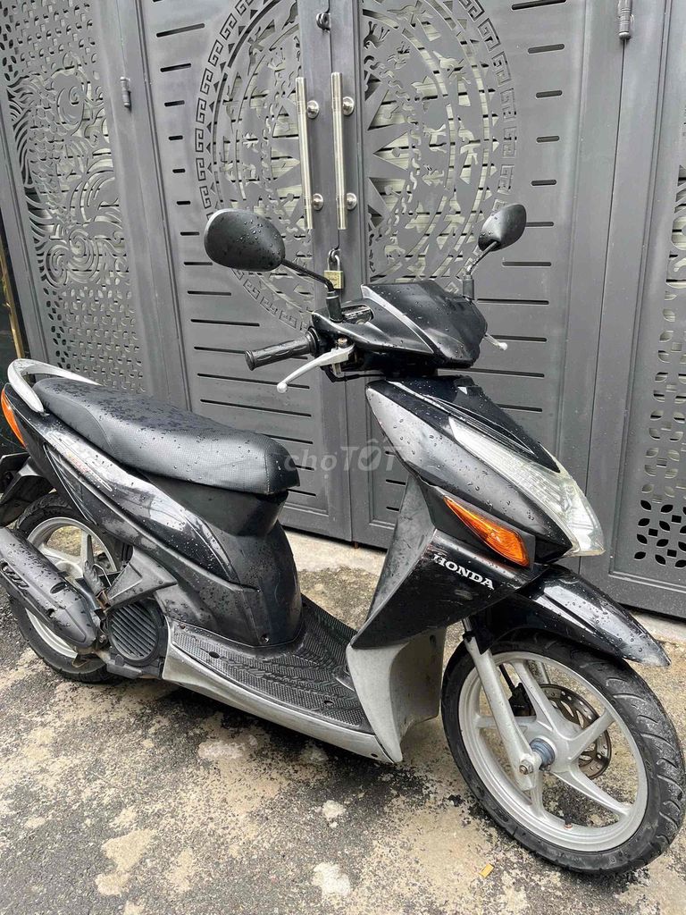 Xe nhà ít đi,giấy tờ đầy đủ,biển số thành phố. Mua bán Xe máy tại Quận Gò Vấp Tp Hồ Chí Minh được đăng bởi Thảo Nhi hình 3