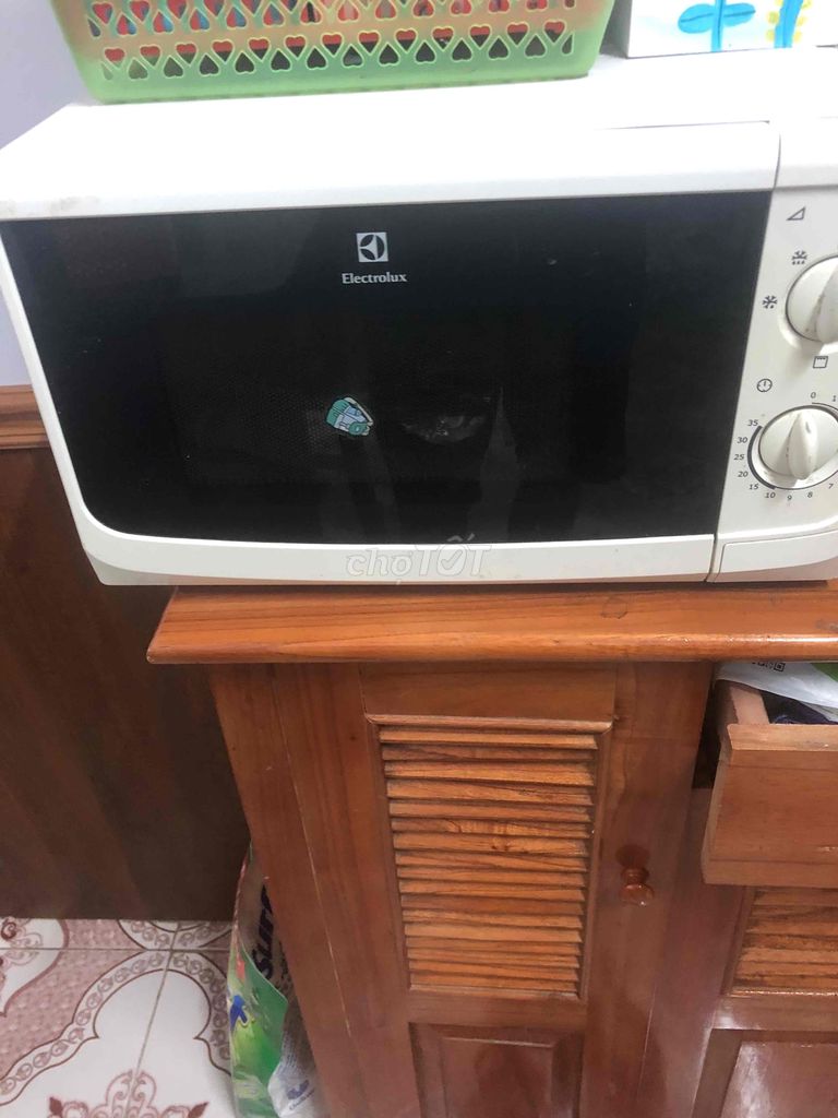 lò vi sóng electrolux thuy điển