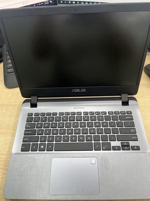 Laptop Asus VivoBook X407UF i7 8550U Vga rời