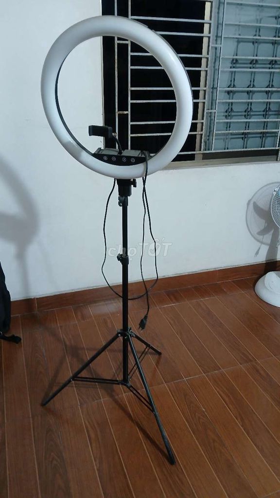 Đèn livestream Kim loại Trắng Lớn. Mua bán Đèn tại Quận Lê Chân Hải Phòng được đăng bởi Phương hình 1