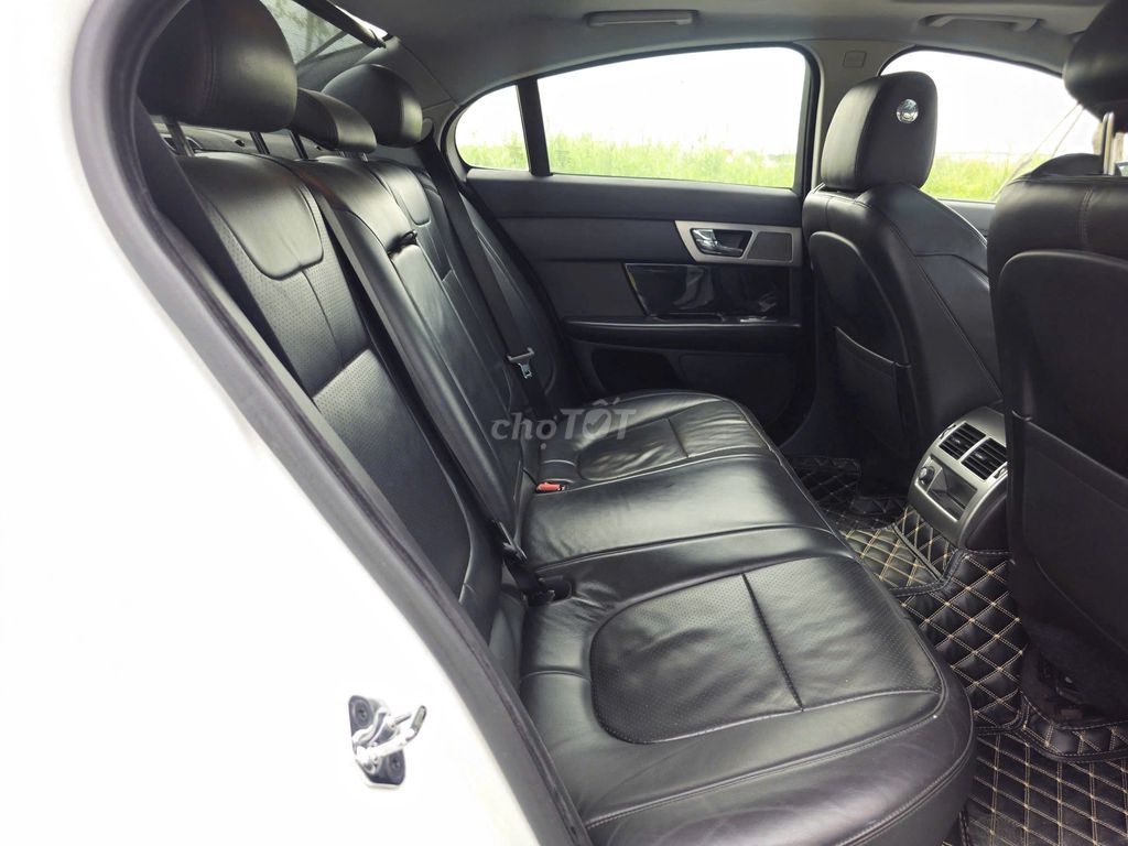 Jaguar XF 2014 2.0 AT - 125000 km. Mua bán Ô tô tại Thành phố Thủ Đức Tp Hồ Chí Minh được đăng bởi SÀN Ô TÔ VIỆT NAM SÀI GÒN hình 14