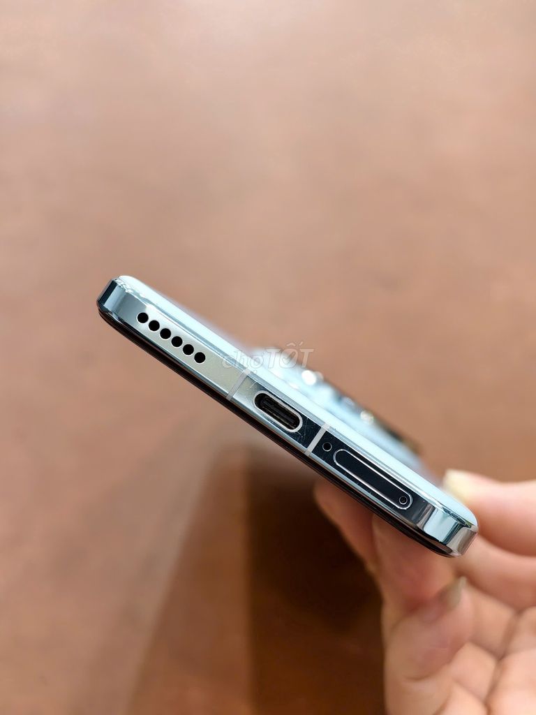 Honor Magic 7 Pro bản quốc tế 12-512gb Xanh 99%. Mua bán Điện thoại tại Quận Đống Đa Hà Nội được đăng bởi Hn Store hình 1
