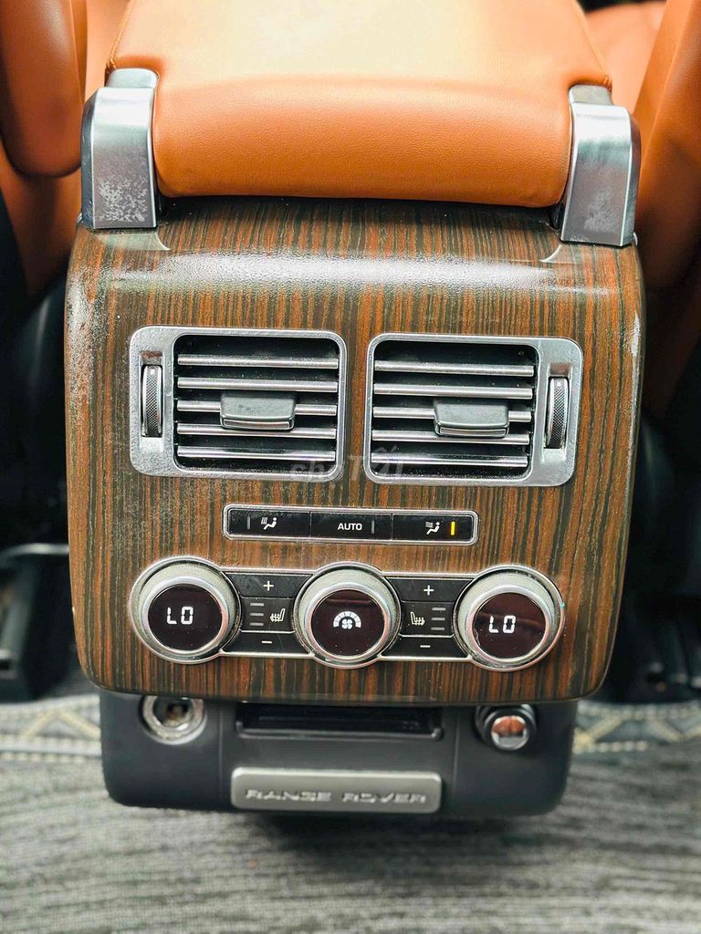 Land Rover Range Rover HSE up Model 2020. Mua bán Ô tô tại Quận 8 Tp Hồ Chí Minh được đăng bởi Hồng Phúc hình 18