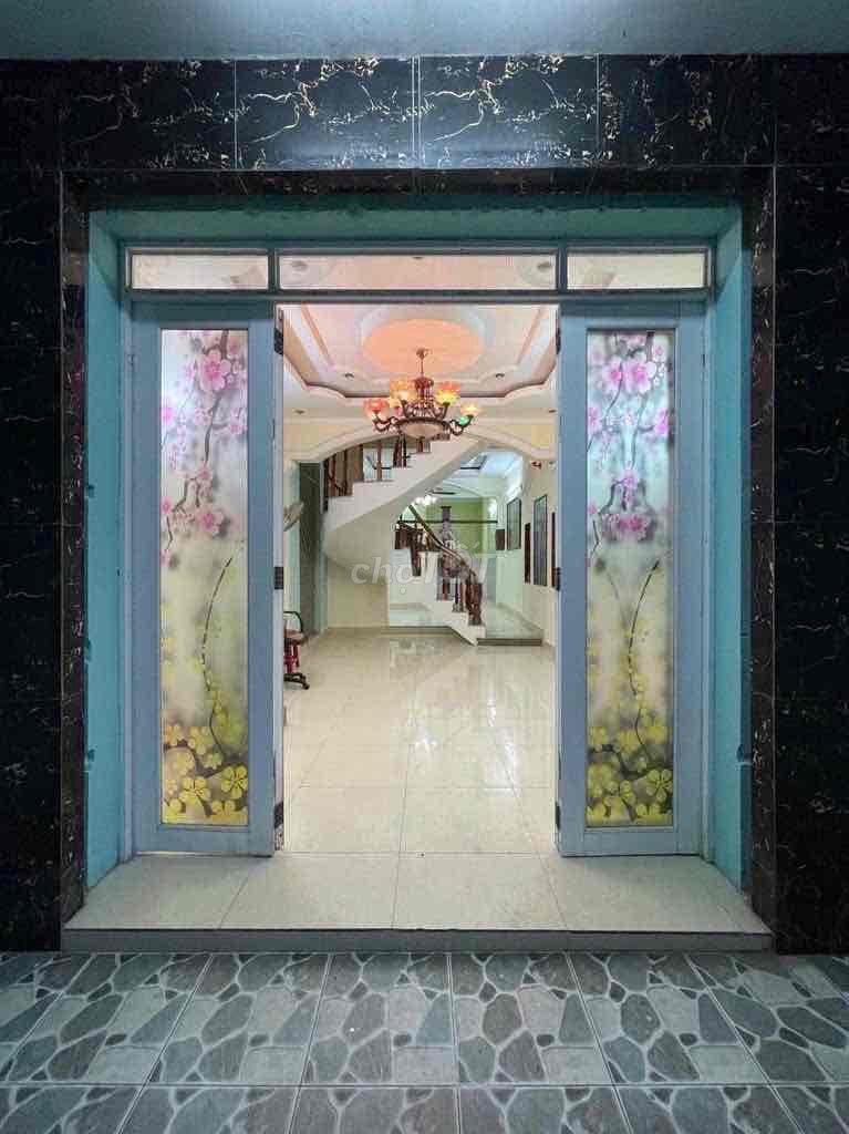 Дом 1 этаж, 2 лофта, терраса, 5 спален, 4х18м, переулок Huỳnh Tấn Phát, 7-й округ