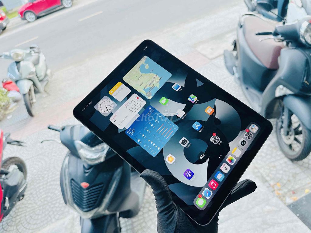 iPad Air5 64G Wifi màu Gray 99% pin 100% sạc 20Lần. Mua bán Máy tính bảng tại Quận Hải Châu Đà Nẵng được đăng bởi TUẤN LUXURY MOBILE ĐÀ NẴNG hình 1