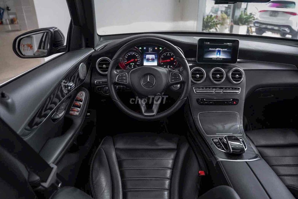 Mercedes GLC300 4MATIC 2019 Bao Check Test. Mua bán Ô tô tại Quận Bình Tân Tp Hồ Chí Minh được đăng bởi Hoàng Thọ hình 9
