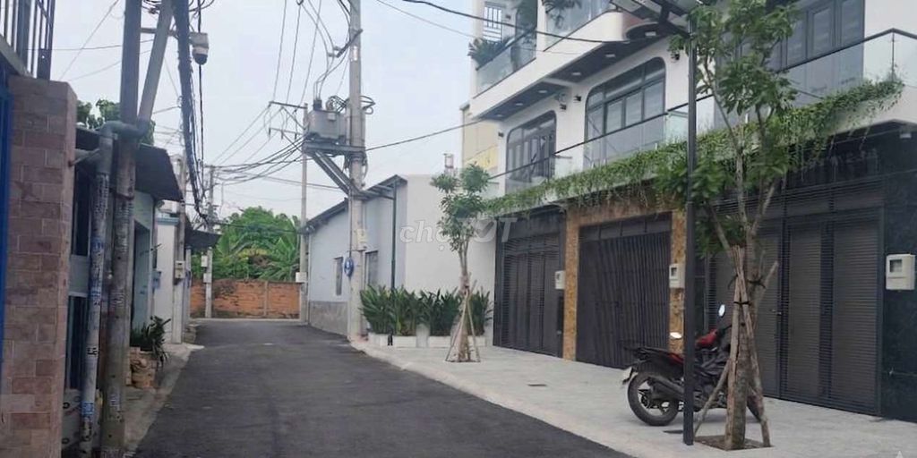 ФАСАД ФИЛИАЛА LE VAN KHUONG — 100 М2 — 6X18 — 7,5 МИЛЛИАРДА — ТЕПЕРЬ МЕТРО
