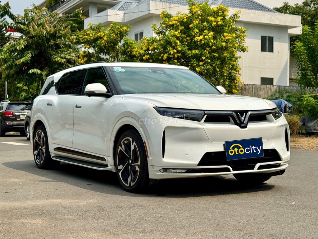 VF9 Plus 2023 - Màu trắng - 2v5km - Thuê pin (SDI). Mua bán Ô tô tại Thành phố Thủ Đức Tp Hồ Chí Minh được đăng bởi OTOCITY hình 5