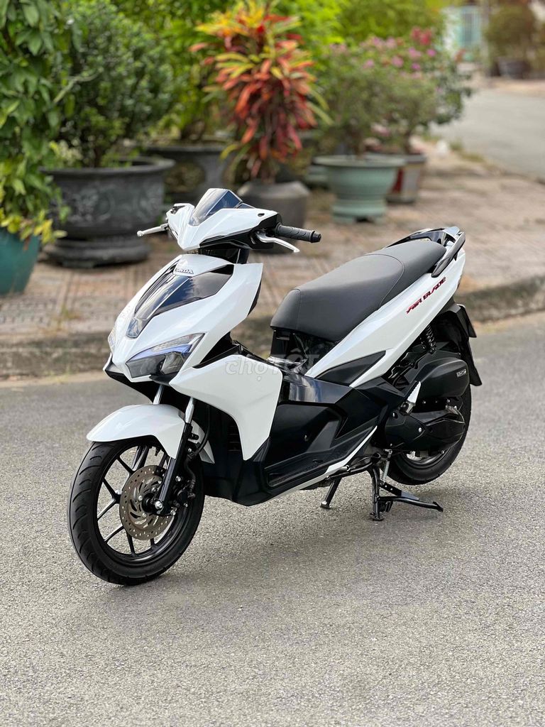 Airbalde 125 Trắng Đen Full New Leng Keng Có Góp🎉🎉. Mua bán Xe máy tại Thành phố Biên Hòa Đồng Nai được đăng bởi Xe Máy Phát Đồng hình 6