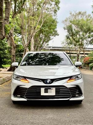 Toyota Camry 2023 2.5HV - 46821 km. Mua bán Ô tô tại Quận 7 Tp Hồ Chí Minh được đăng bởi Trần Kim Thanh