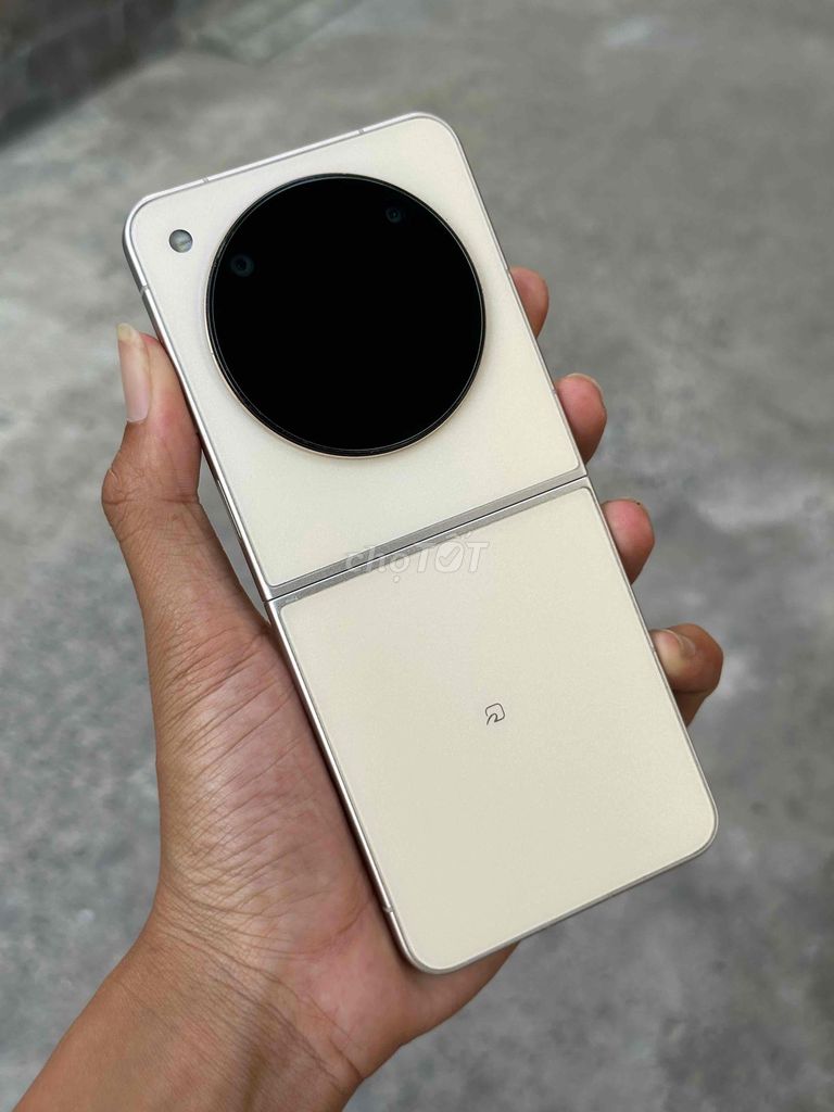 ZTE Libero Flip 128GB Vàng kem Ram6/128Gb Đẹp keng. Mua bán Điện thoại tại Quận Ninh Kiều Cần Thơ được đăng bởi NP Store hình 1