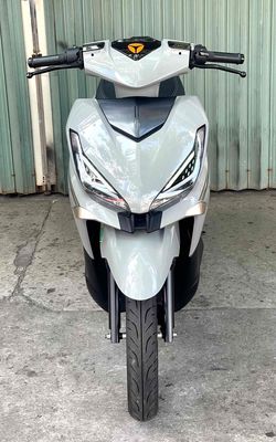Yadea Velax 2025 odo 3500km bao ra tên bấm số mới
