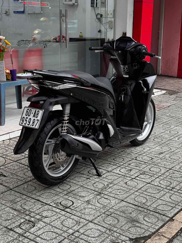 Honda SH 160i ABS 2026 Черный глянец