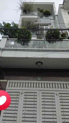 Nhà Bề Thế Sau Căn MT Sư Vạn Hạnh, Q.10