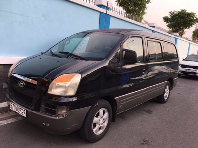 Hyundai Grand Starex 2004  - 200000 km. Mua bán Ô tô tại Quận Tân Bình Tp Hồ Chí Minh được đăng bởi Vinh