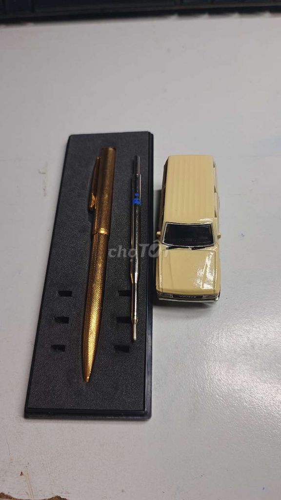 Bút bi Dunhill Kim loại Vàng kèm xe full kim loại