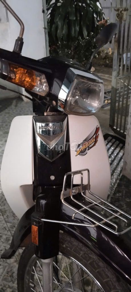 Xe máy Honda Super Dream 2009 màu nâu trắng. Mua bán Xe máy tại   được đăng bởi Phan Trung Đức hình 4