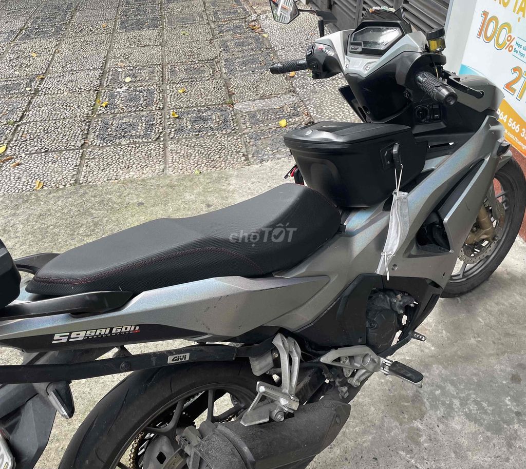 Honda Winner X màu xám. Mua bán Xe máy tại Quận 3 Tp Hồ Chí Minh được đăng bởi Đức Anh hình 4