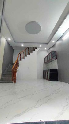 nhà gần ngã tư ga Q12 1 trệt 1 lầu