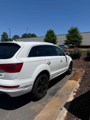 Audi Q7 2010 Trắng