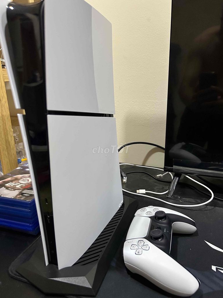 Bán máy PS5 slim và ổ dĩa ps5. Mua bán Thiết bị chơi game tại Thành phố Thủ Đức Tp Hồ Chí Minh được đăng bởi Sayji1 hình 1