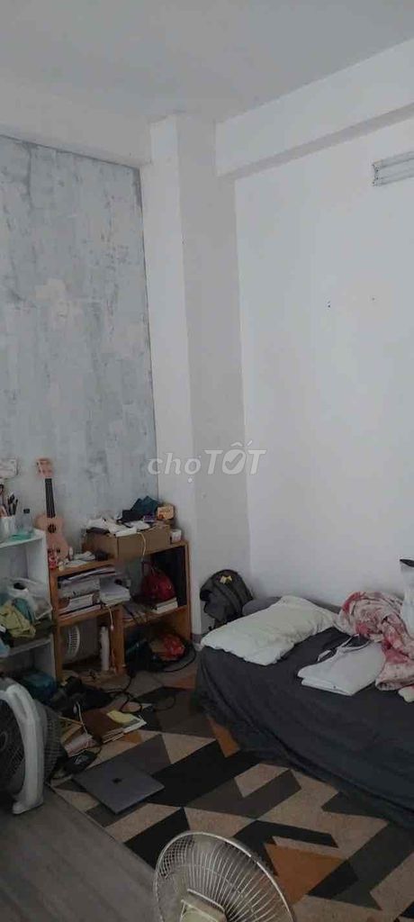 Комната в районе вилл 96B Nguyen Huy Tuong, Thanh Xuan