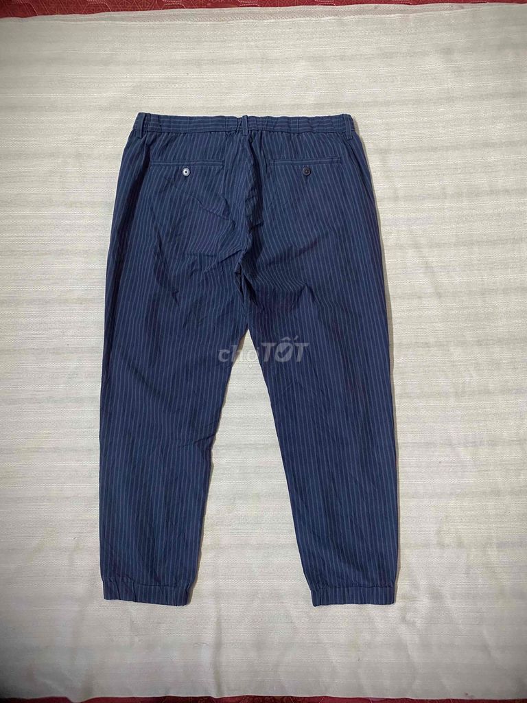 Quần jogger Uniqlo Cotton Nam Xanh than 34 98%. Mua bán Quần áo tại Thành phố Tân An Long An được đăng bởi Shop 3986 hình 1
