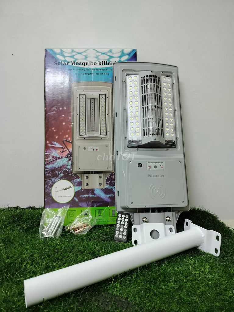 Đèn Năng Lượng Mặt Trời PITISOLAR Bắt Muỗi 200w