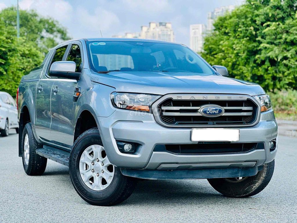 Hãng Ford bán Ranger XLS AT 2018 chạy ít 1 chủ