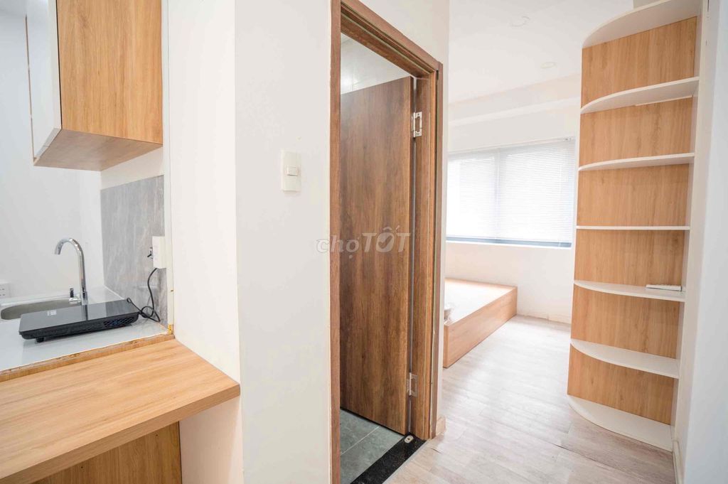 Studio 1PN tách bếp, máy giặt riêng, full nội thất 30m2