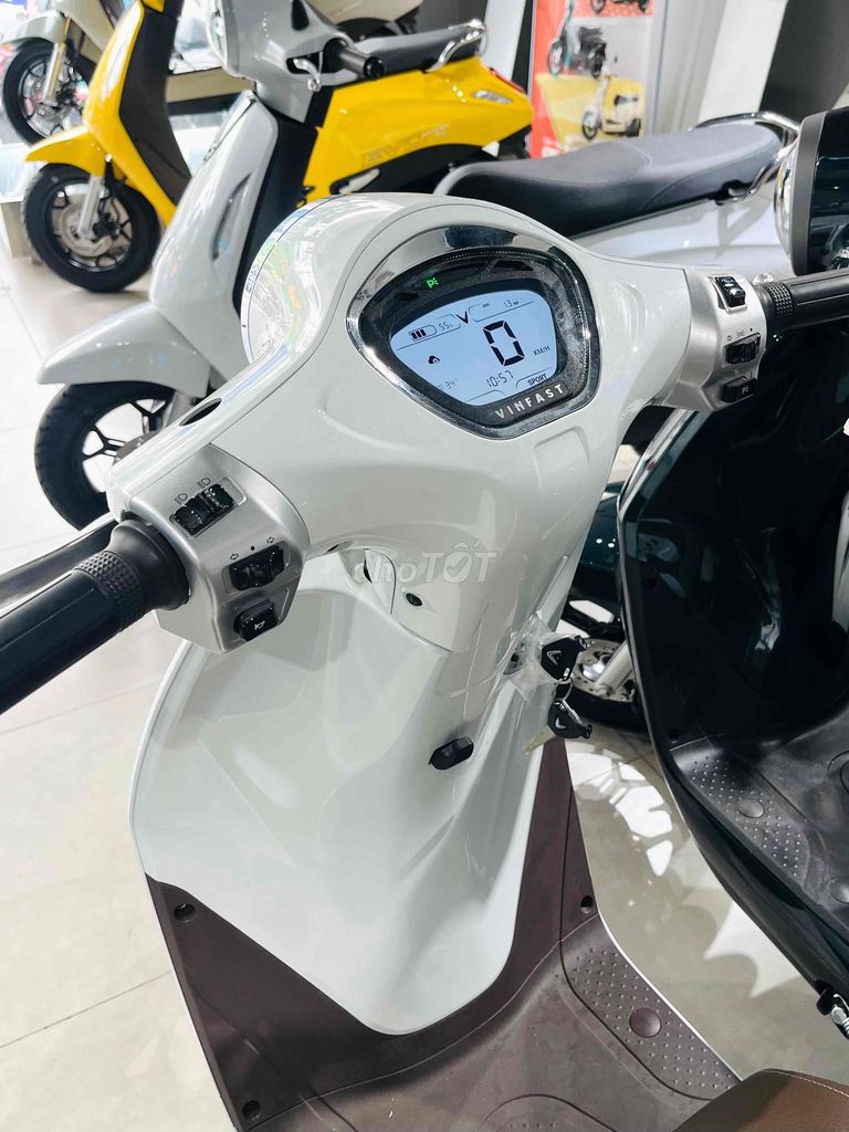 SẴN EVO 200 KHU VỰC HỒ CHÍ MINH. Mua bán Xe máy tại Quận Tân Phú Tp Hồ Chí Minh được đăng bởi Misha hình 5