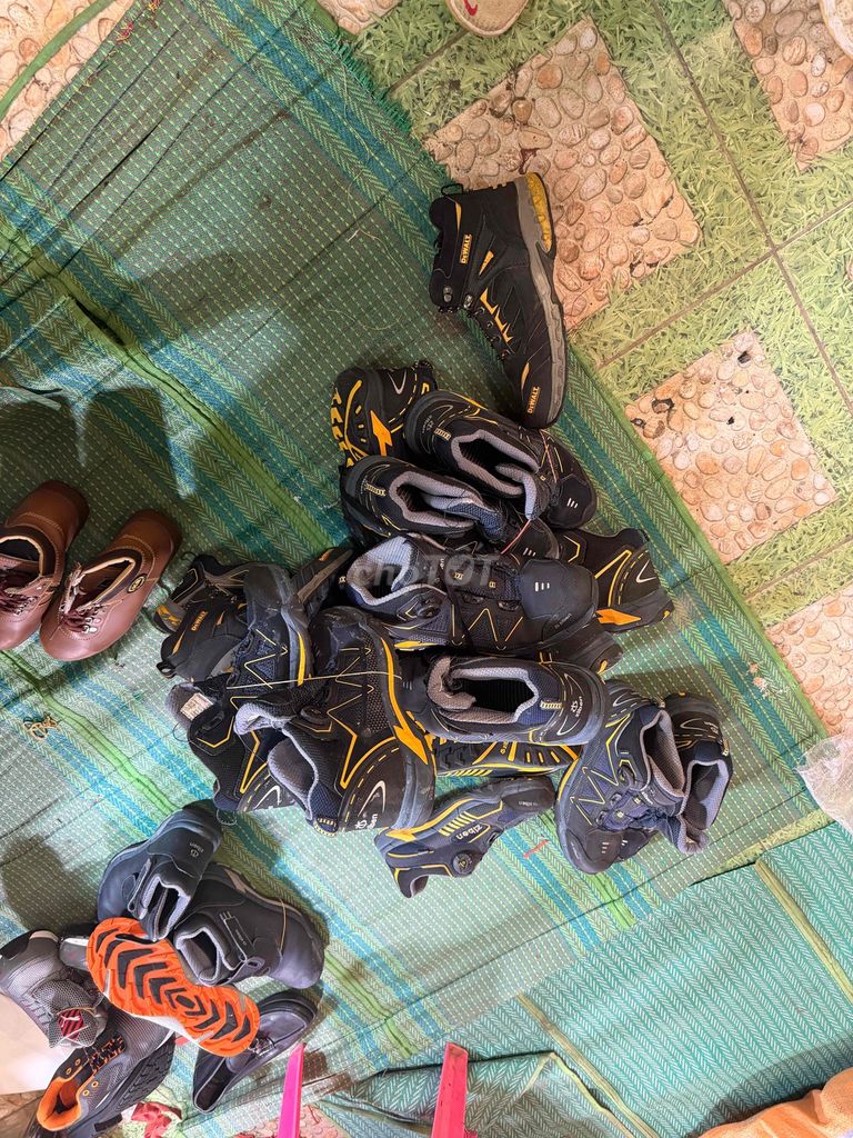 Giày BHLD. Mua bán Giày dép tại Quận Cầu Giấy Hà Nội được đăng bởi MỘC888 hình 1