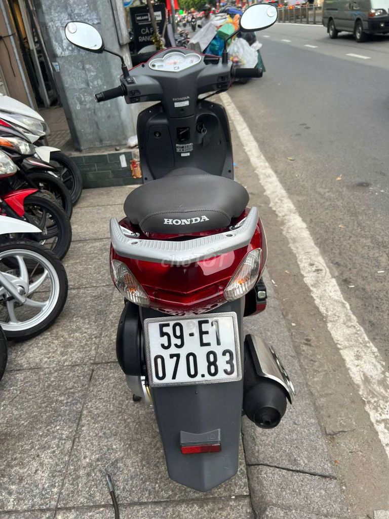 Honda Dylan 150 2005 mới 90% Bstp chính chủ. Mua bán Xe máy tại Quận Tân Phú Tp Hồ Chí Minh được đăng bởi Tuanduy hình 5
