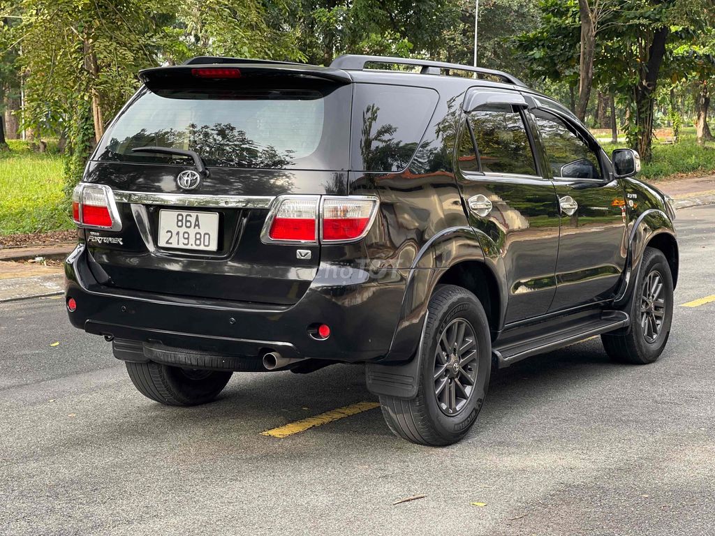 Toyota Fortuner 2011 2 Cầu Máy Xăng Bao Sang Tên. Mua bán Ô tô tại Quận Gò Vấp Tp Hồ Chí Minh được đăng bởi Em Quang Xe Lướt hình 5