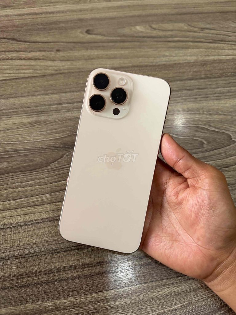 iPhone 16 Pro Max 512GB Sa Mạc 99% Pin 92%. Mua bán Điện thoại tại Thành phố Biên Hòa Đồng Nai được đăng bởi Lộc Nguyễn hình 1