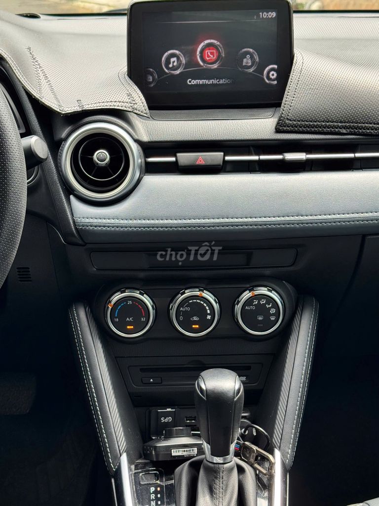 Mazda 2 Luxury model 2021 Trắng đẹp 41.000 km. Mua bán Ô tô tại Quận Gò Vấp Tp Hồ Chí Minh được đăng bởi 067 Hằng hình 5