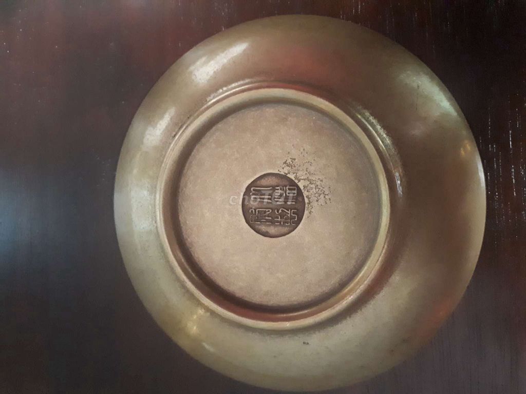 0908836850 - Bán một đĩa Tượng Mẹ Quan âm bằng đồng Nổi