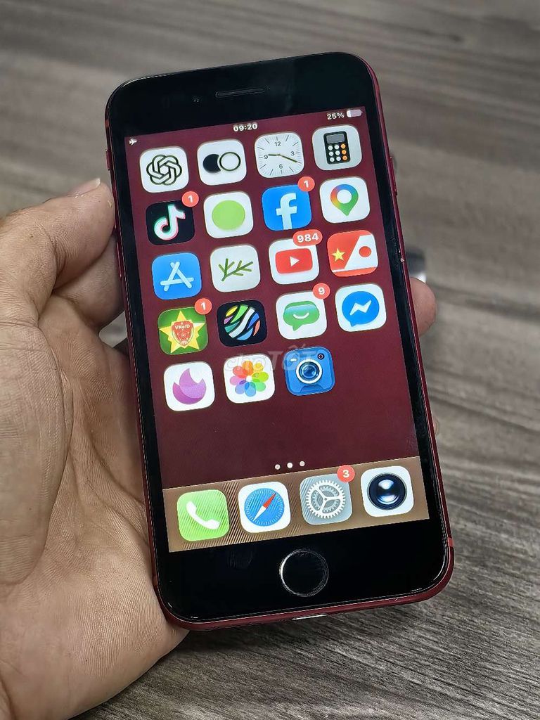 Apple iPhone SE 2020 256GB Đỏ. Mua bán Điện thoại tại Quận Cẩm Lệ Đà Nẵng được đăng bởi Khánh hình 1