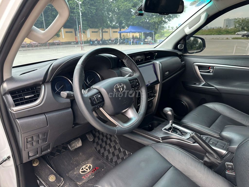 Toyota Fortuner 2021 2.4G máy dầu 7 chỗ Form mới. Mua bán Ô tô tại Quận Thanh Xuân Hà Nội được đăng bởi Vạn Phát  Auto hình 16