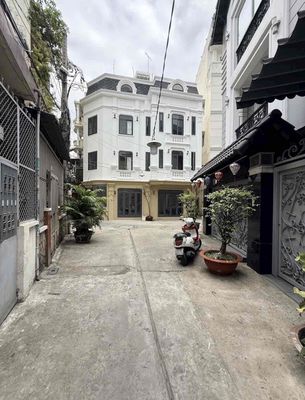 Hẻm 4m Nguyễn Hiền Q 3, ngang 5x11m 4 tầng