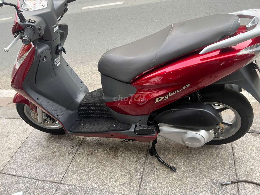 Honda Dylan 150 2005 mới 90% Bstp chính chủ. Mua bán Xe máy tại Quận Tân Phú Tp Hồ Chí Minh được đăng bởi Tuanduy hình 3