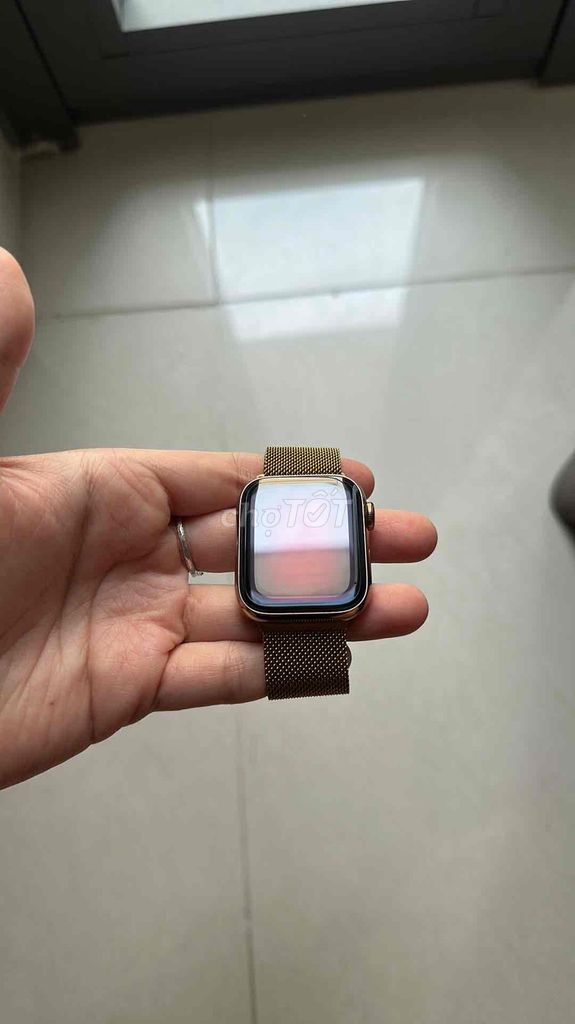 Apple Watch Series 4 40mm Vàng đồng. Mua bán Thiết bị đeo thông minh tại Quận 7 Tp Hồ Chí Minh được đăng bởi Tên chưa cung cấp hình 1