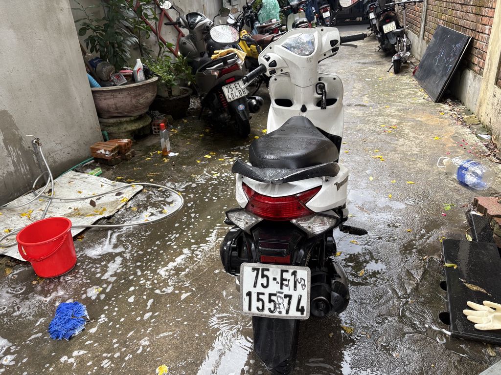 bán visone màu trắng. Mua bán Xe máy tại Thành phố Huế Thừa Thiên Huế được đăng bởi tai hình 4
