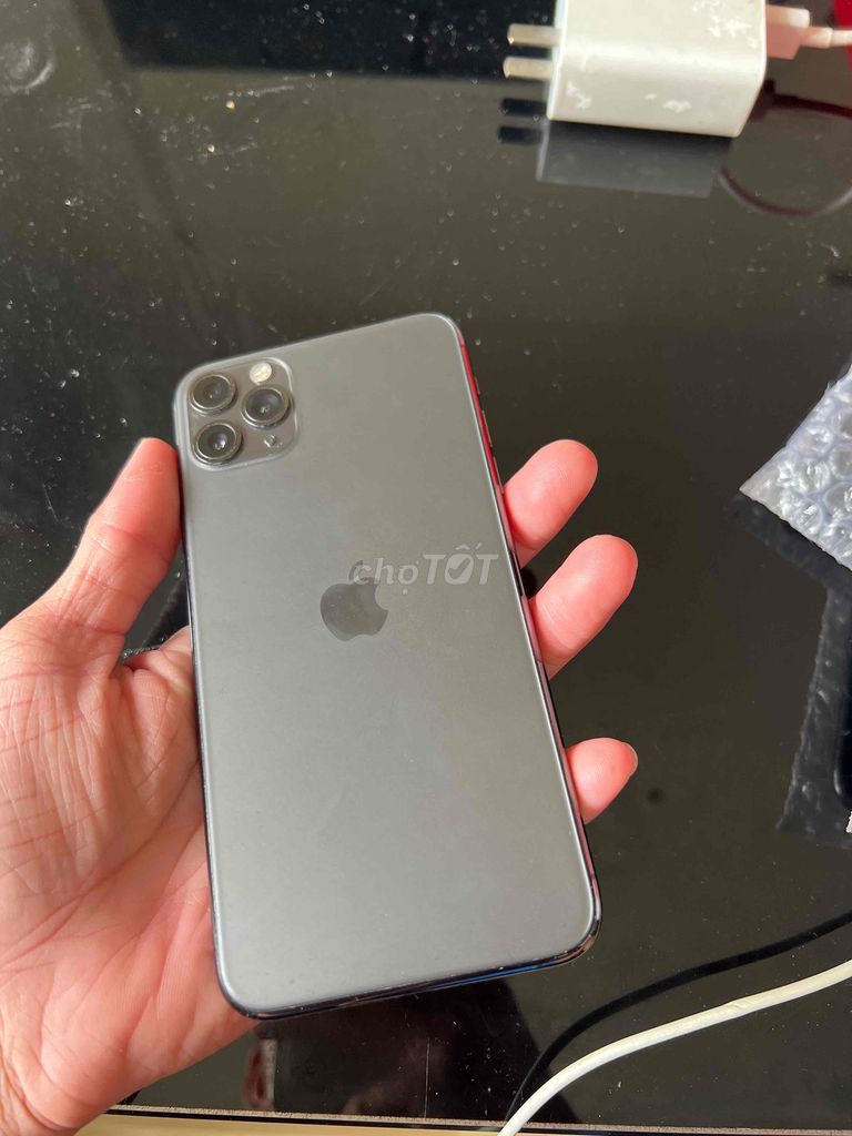 e muốn bán iphone 11prm 64gb full chức năng