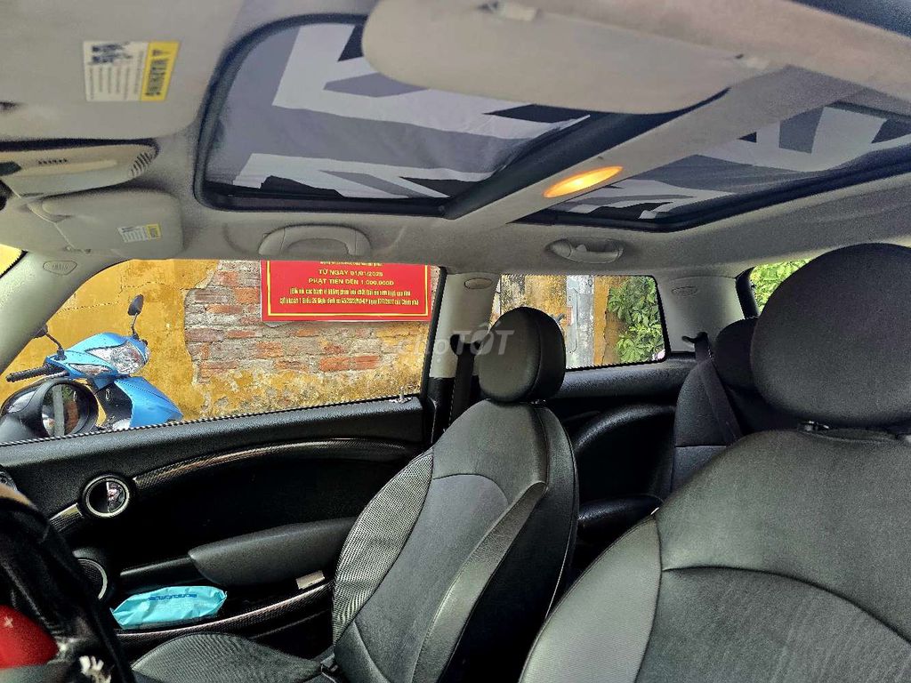 Bán MINI CooperS R56 2007 đã bảo dưỡng toàn bộ. Mua bán Ô tô tại Quận Hoàn Kiếm Hà Nội được đăng bởi Dũng hình 6