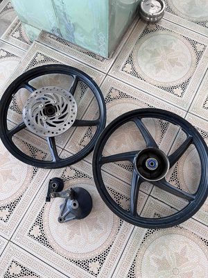 Mâm xe Honda. Mua bán Phụ tùng xe tại Huyện Hóc Môn Tp Hồ Chí Minh được đăng bởi Nguyễn