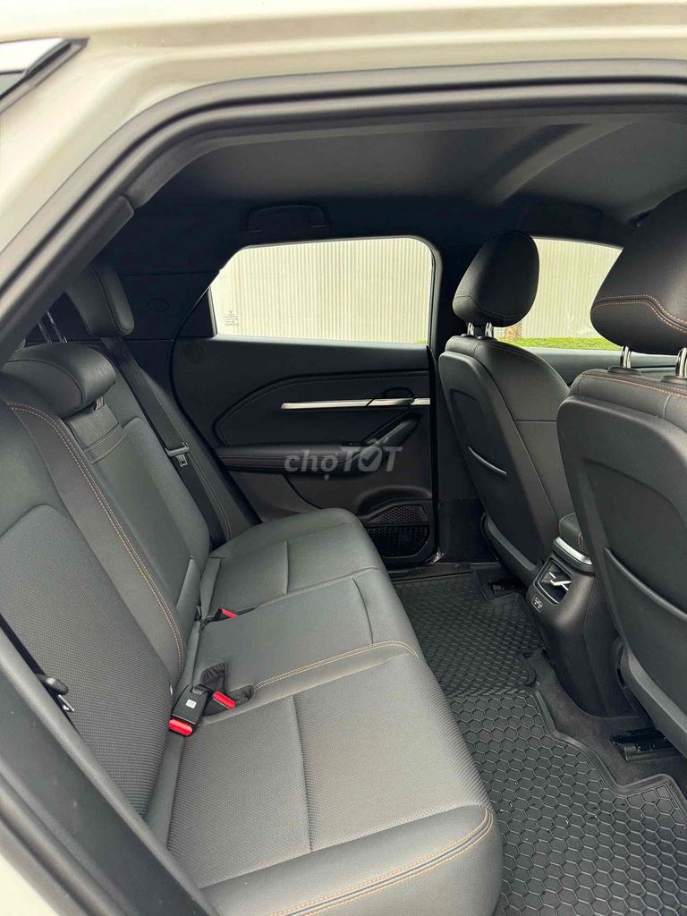 VinFast VF6 PLUS MUA PIN. Mua bán Ô tô tại Quận Cầu Giấy Hà Nội được đăng bởi MYCAR EV hình 8