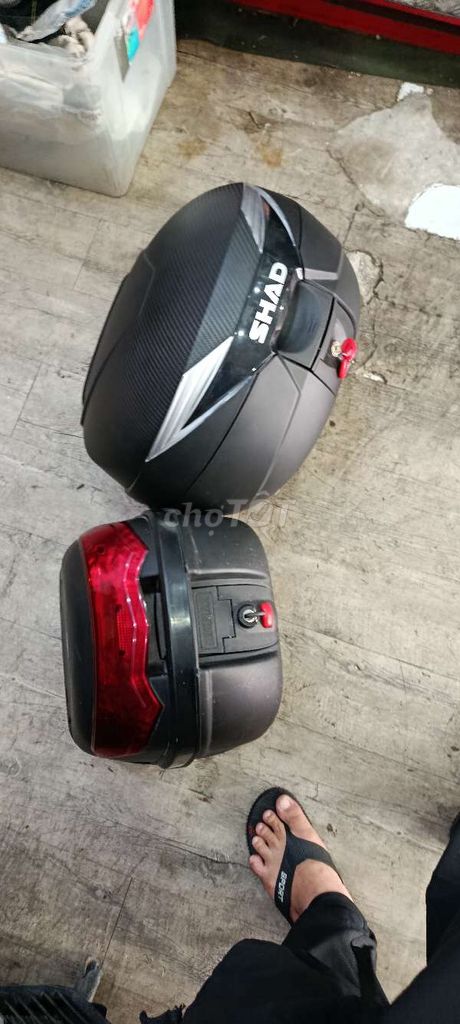 2 cái thùng đựng đồ đi phượt. Mua bán Đồ chuyên dụng, Giống nuôi trồng tại Quận 4 Tp Hồ Chí Minh được đăng bởi repairer motorbikes hình 1