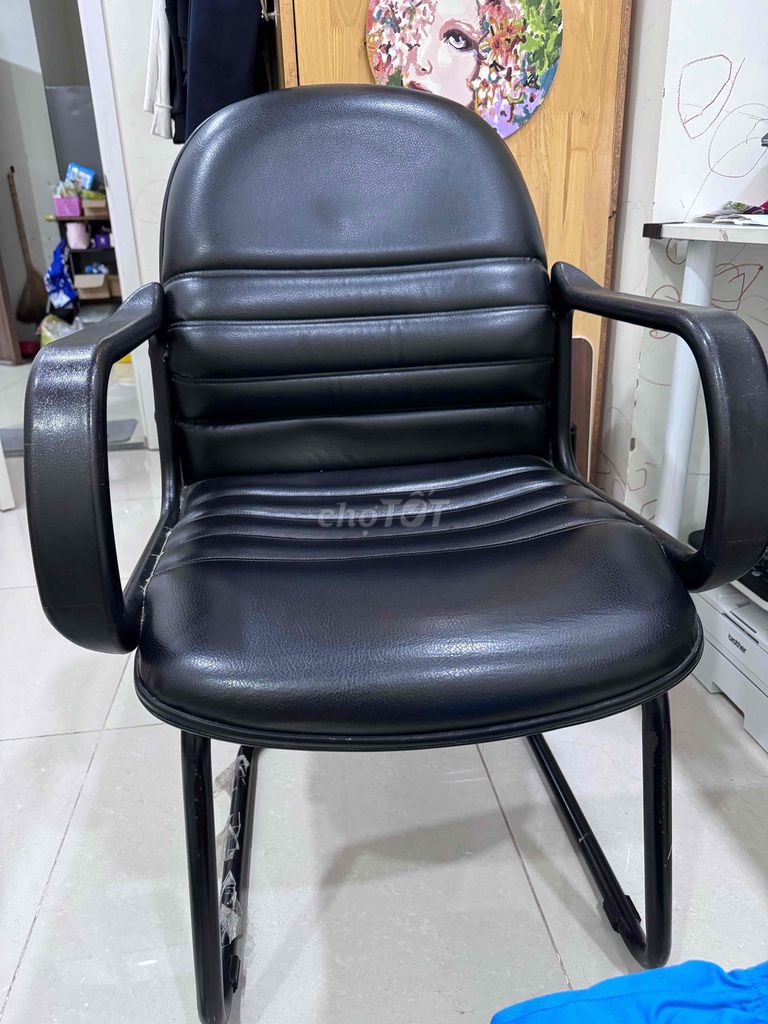 Ghế văn phòng da Đen. Mua bán Đồ dùng văn phòng tại Quận 8 Tp Hồ Chí Minh được đăng bởi Nhi Trần hình 1